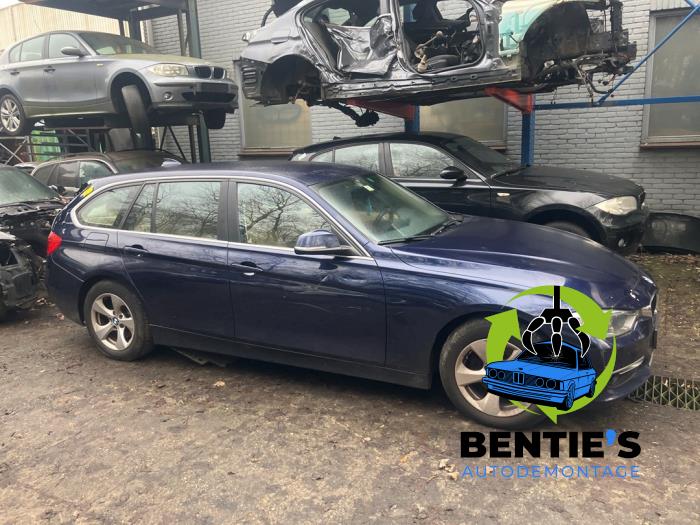 BMW 3 serie Touring 320d 2.0 16V EfficientDynamicsEdition Sloopvoertuig (2013, Blauw)