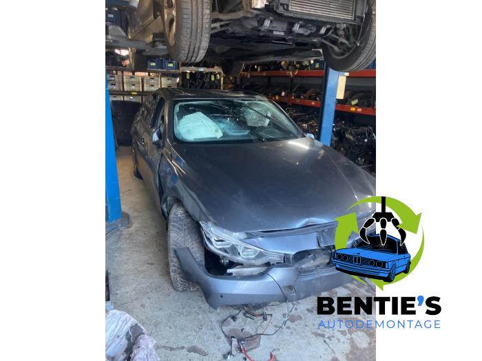 BMW 3 serie 318d 2.0 16V Sloopvoertuig (2018)