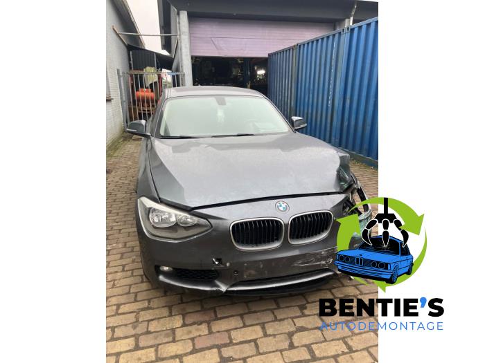 BMW 1 serie 116i 1.6 16V Sloopvoertuig (2013, Metallic, Grijs)