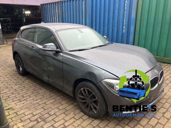 BMW 1 serie 116i 1.6 16V Sloopvoertuig (2013, Metallic, Grijs)