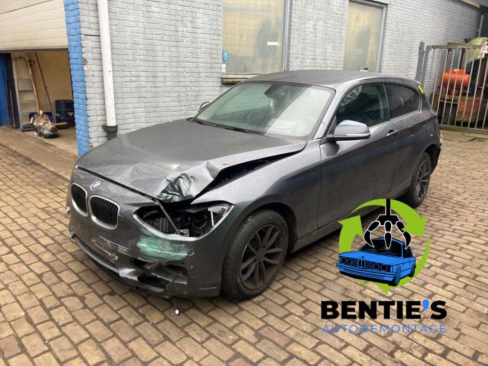 BMW 1 serie 116i 1.6 16V Sloopvoertuig (2013, Metallic, Grijs)