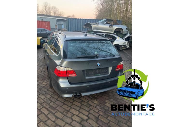 BMW 5 serie Touring 525i 24V Sloopvoertuig (2006, Grijs)