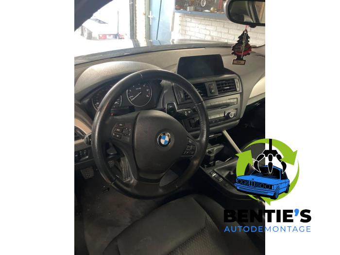 BMW 1 serie 116d 1.6 16V Efficient Dynamics Sloopvoertuig (2015, Blauw)