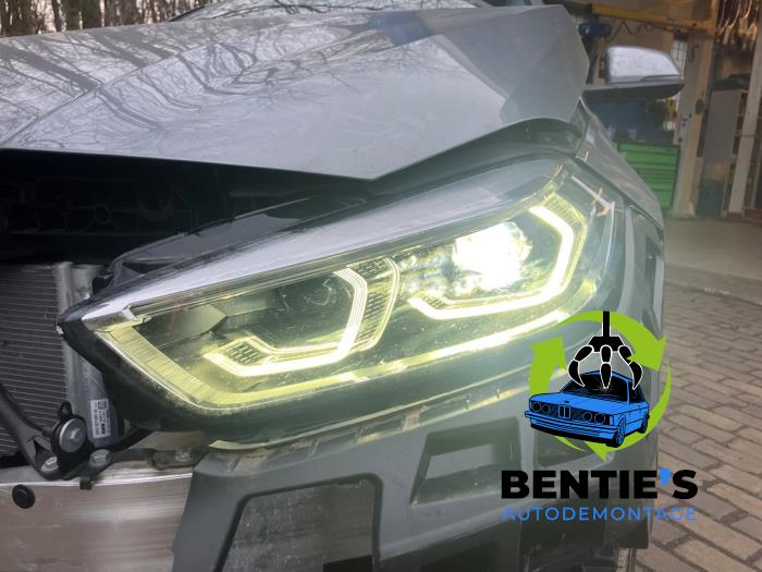 BMW 1 serie 118d 2.0 16V Sloopvoertuig (2024, Grijs)