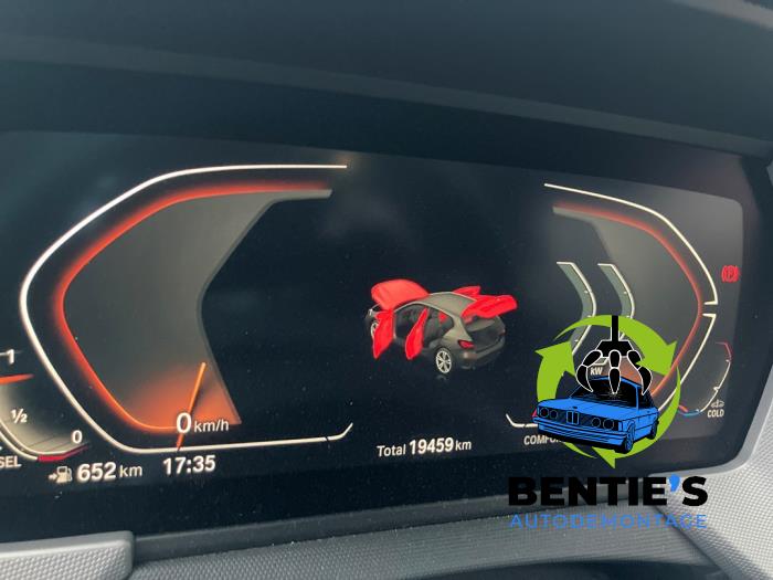 BMW 1 serie 118d 2.0 16V Sloopvoertuig (2024, Grijs)