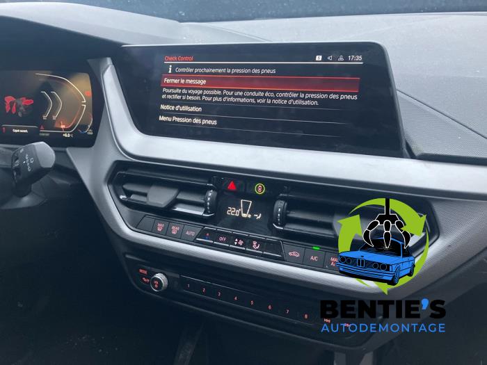 BMW 1 serie 118d 2.0 16V Sloopvoertuig (2024, Grijs)