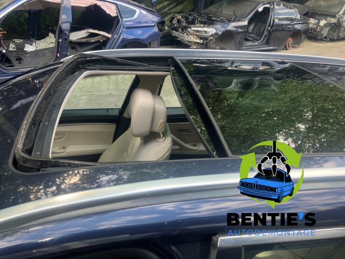 BMW 5 serie Touring 535i xDrive 24V TwinPower Turbo Sloopvoertuig (2012, Blauw)