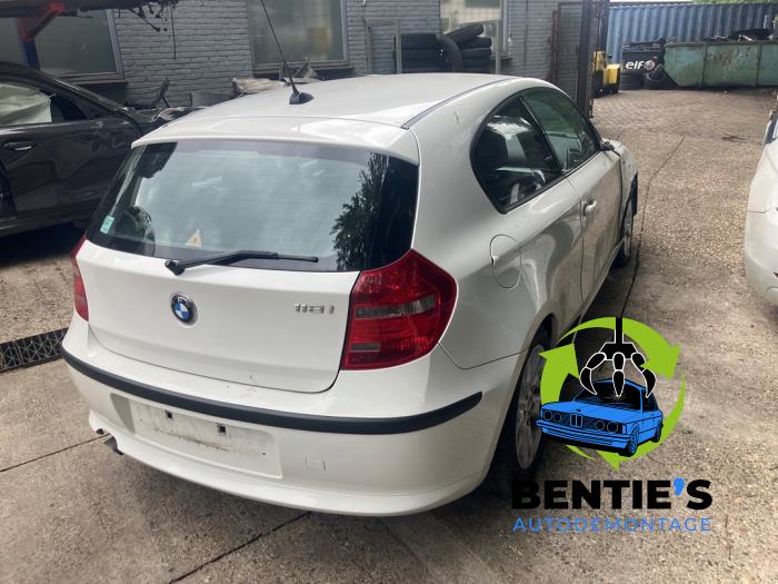 BMW 1 serie 118i 16V Sloopvoertuig (2009, Wit)