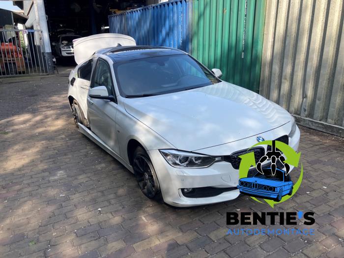 BMW 3 serie 316i 1.6 16V Sloopvoertuig (2013, Wit)