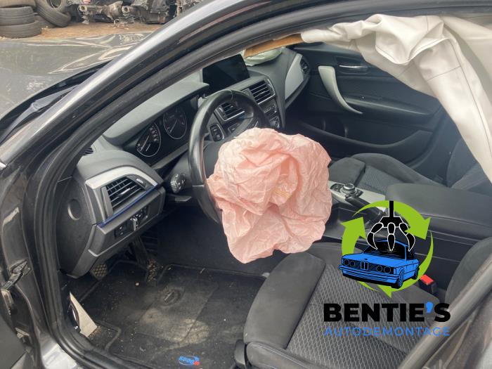 BMW 1 serie 116d 1.5 12V TwinPower Sloopvoertuig (2016, Grijs)