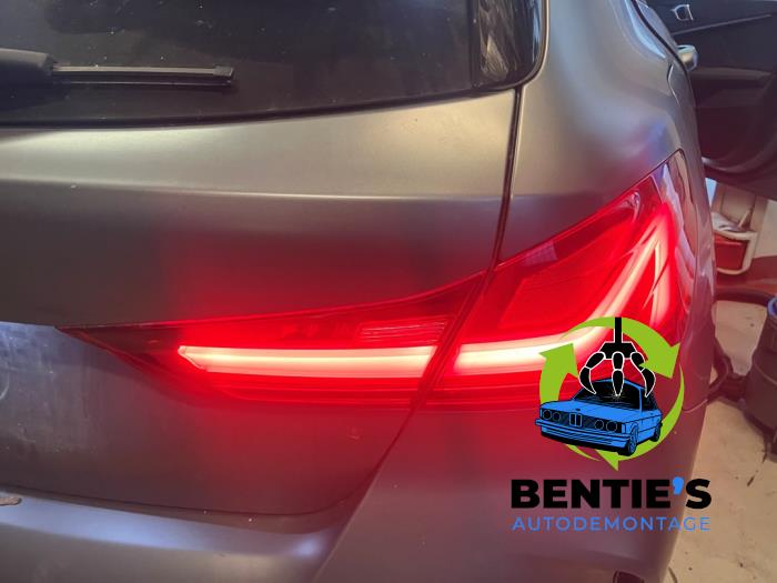 BMW 1 serie 120i 2.0 TwinPower 16V Sloopvoertuig (2023, Grijs)