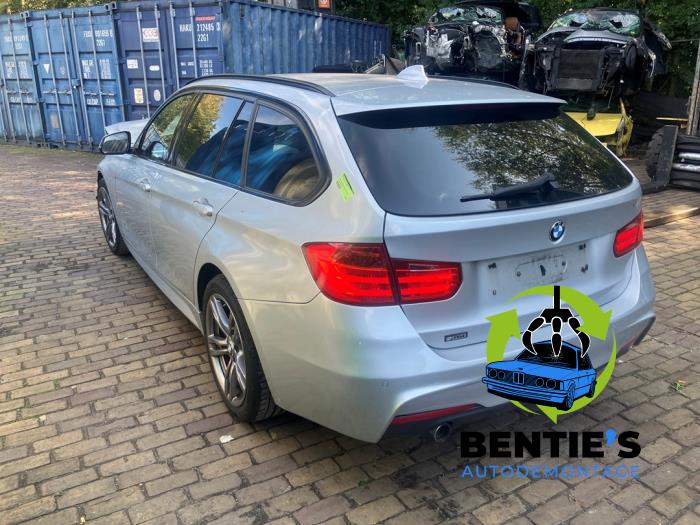 BMW 3 serie Touring 320d 2.0 16V Sloopvoertuig (2015, Grijs)