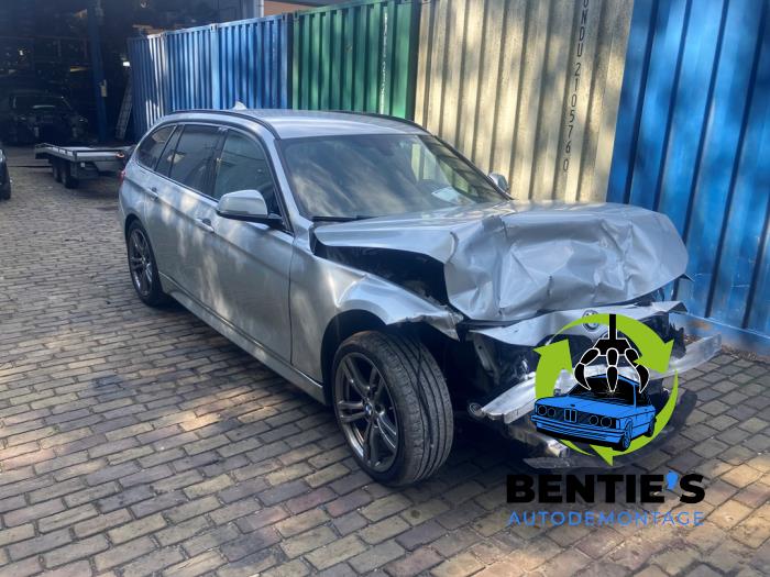 BMW 3 serie Touring 320d 2.0 16V Sloopvoertuig (2015, Grijs)