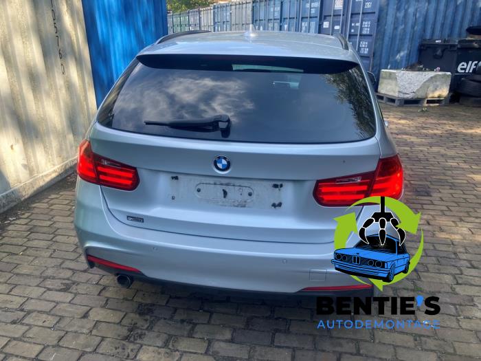 BMW 3 serie Touring 320d 2.0 16V Sloopvoertuig (2015, Grijs)