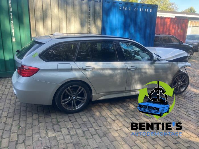 BMW 3 serie Touring 320d 2.0 16V Sloopvoertuig (2015, Grijs)
