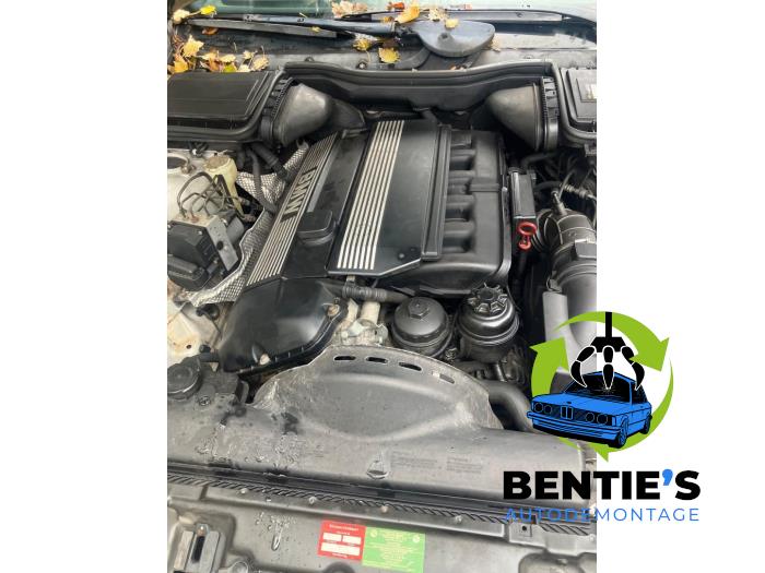 BMW 5 serie Touring 530i 24V Sloopvoertuig (2001, Grijs)