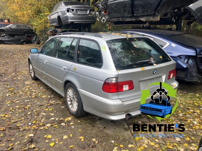 BMW 5 serie Touring 530i 24V Sloopvoertuig (2001, Grijs)