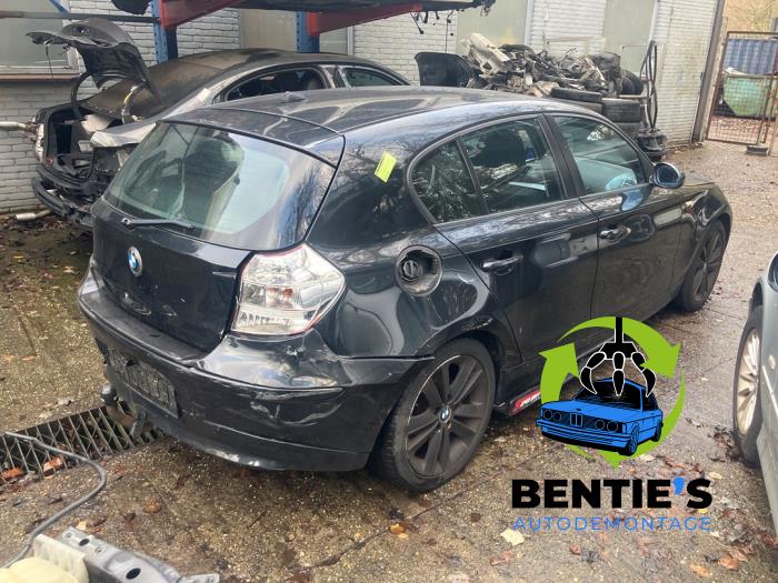 BMW 1 serie 118i 16V Sloopvoertuig (2007, Zwart)