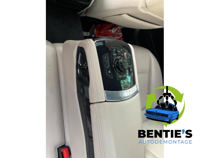 BMW 7 serie 750i,Li,LiS V8 32V Sloopvoertuig (2009, Grijs)