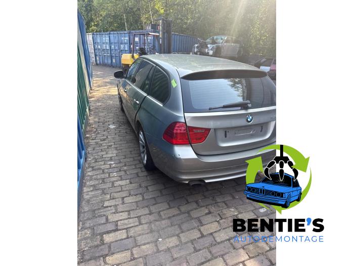 BMW 3 serie Touring 318i 16V Sloopvoertuig (2009, Bruin)
