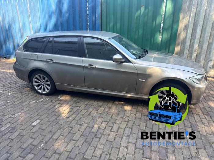 BMW 3 serie Touring 318i 16V Sloopvoertuig (2009, Bruin)