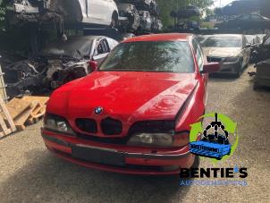 BMW 5 serie Touring 540i 32V Sloopvoertuig (2000, Rood)