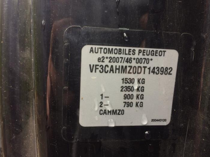 Peugeot 208 I 1.2 Vti 12V PureTech 82 Sloopvoertuig (2013, Blauw)
