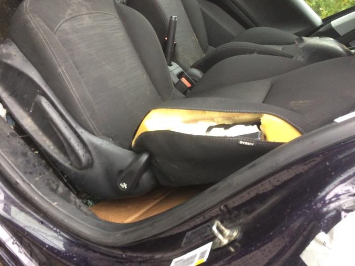 Peugeot 208 I 1.2 Vti 12V PureTech 82 Sloopvoertuig (2013, Blauw)