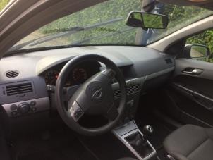 Opel Astra H 1.4 16V Twinport Sloopvoertuig (2004, Grijs)