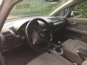 Audi A2 1.4 16V Sloopvoertuig (2000, Grijs)