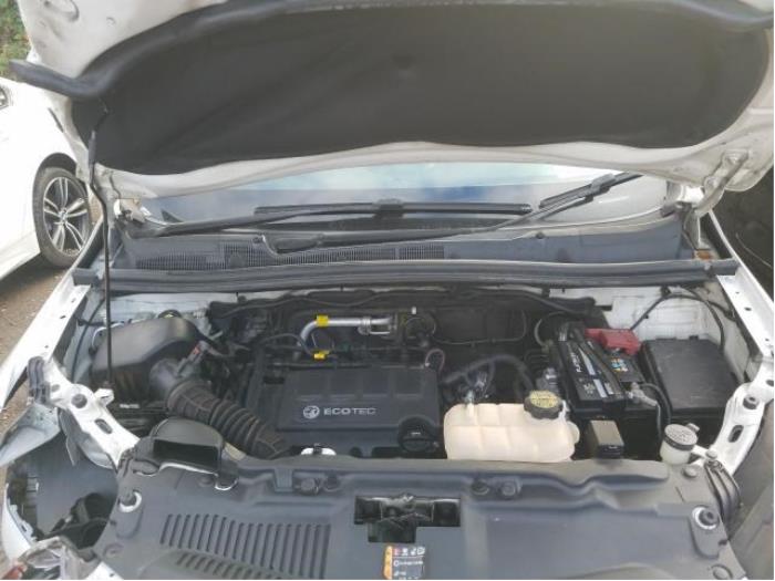 Opel Mokka/Mokka X 1.4 Turbo 16V 4x2 Sloopvoertuig (2014, Wit)