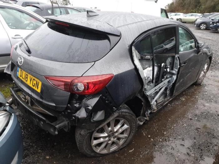 Mazda 3 2.0 SkyActiv-G 120 16V Sloopvoertuig (2018, Grijs)