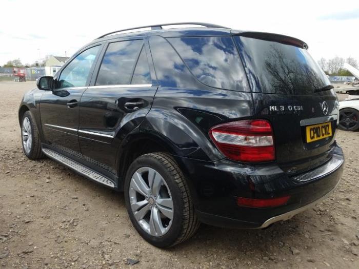 Mercedes ML II 3.0 ML-320 CDI 4-Matic V6 24V Sloopvoertuig (2010, Bruin)