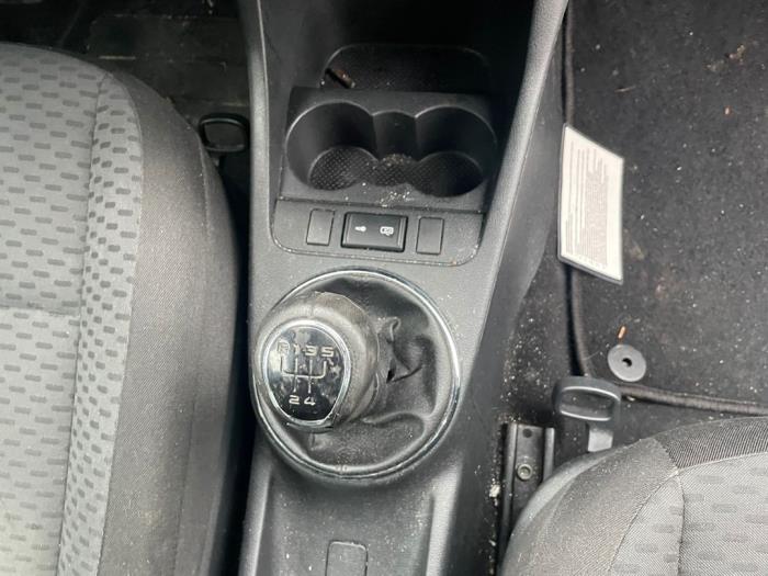 Skoda Fabia II Combi 1.2 TDI 12V Greenline Sloopvoertuig (2010, Beige)