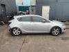 Opel Astra J 2.0 CDTI 16V 160 Ecotec Sloopvoertuig (2015, Zilvergrijs)