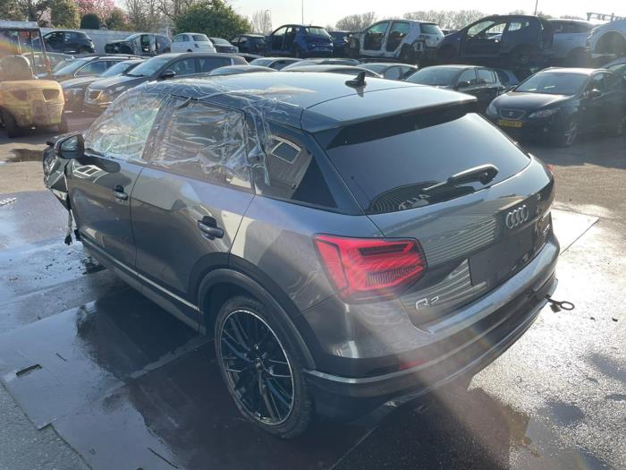 Audi Q2 1.6 30 TDI 16V Sloopvoertuig (2020, Metallic, Grijs, Muisgrijs)