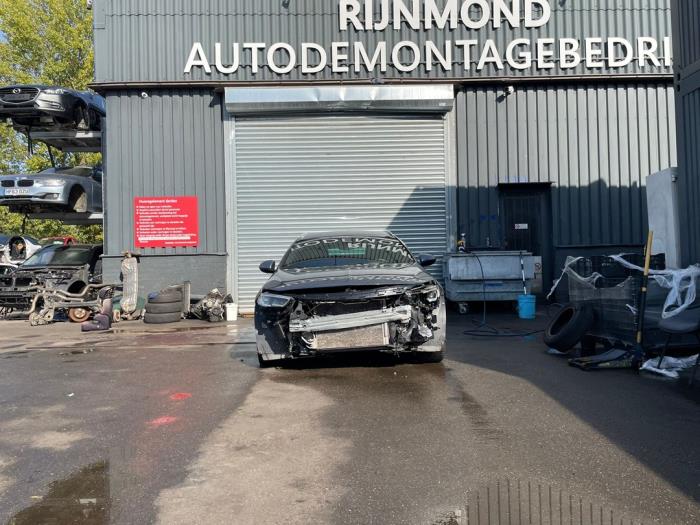 Opel Insignia Sports Tourer 1.5 Turbo 16V 165 Sloopvoertuig (2018, Grijs, Blauw)