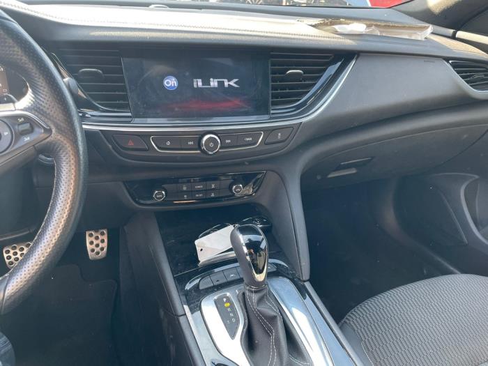 Opel Insignia Sports Tourer 1.5 Turbo 16V 165 Sloopvoertuig (2018, Grijs, Blauw)