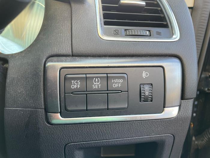 Mazda CX-5 I 2.2 SkyActiv-D 150 16V 2WD Sloopvoertuig (2015, Blauw)