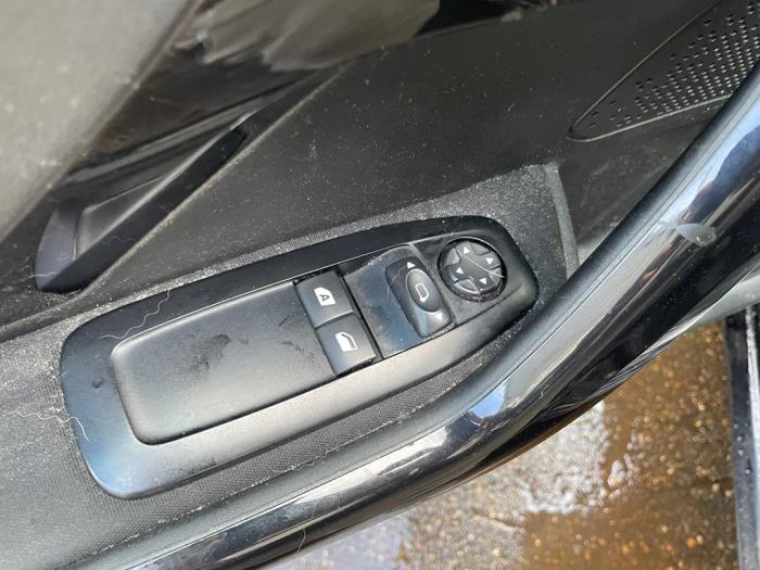 Peugeot 208 I 1.6 e-HDi FAP Sloopvoertuig (2012, Zwart)