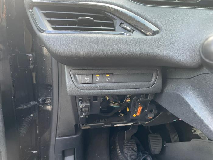 Peugeot 208 I 1.6 e-HDi FAP Sloopvoertuig (2012, Zwart)