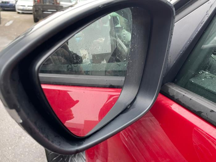 Opel Mokka 1.2 Turbo 12V Sloopvoertuig (2022, Metallic, Rood, Zwart)