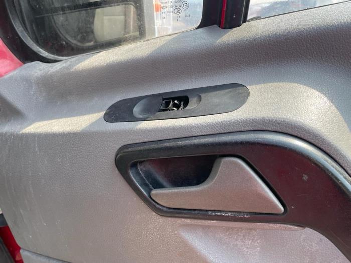 Mercedes Sprinter 3t 210 CDI 16V Sloopvoertuig (2010, Rood)