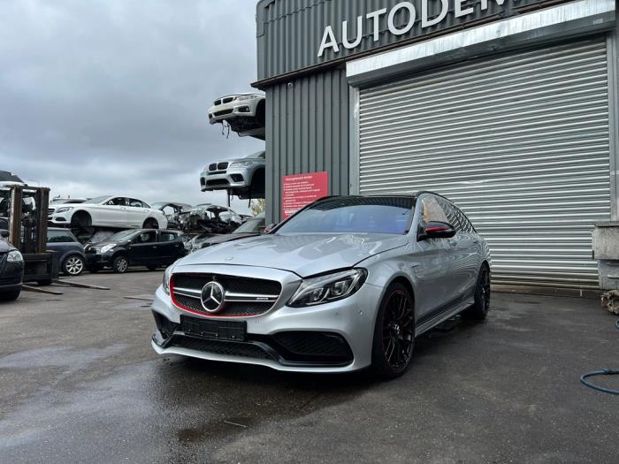 Mercedes C Estate AMG C-63 S,Edition 1 AMG 4.0 V8 Biturbo Sloopvoertuig (2016, Zilvergrijs)