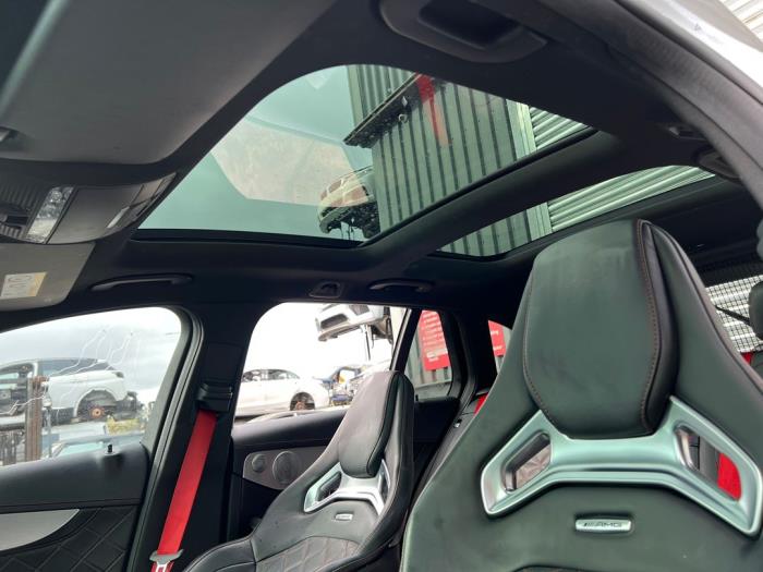 Mercedes C Estate AMG C-63 S,Edition 1 AMG 4.0 V8 Biturbo Sloopvoertuig (2016, Zilvergrijs)