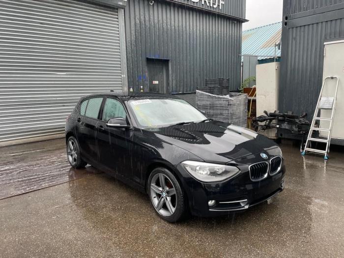 BMW 1 serie 116d 2.0 16V Sloopvoertuig (2011, Zwart)