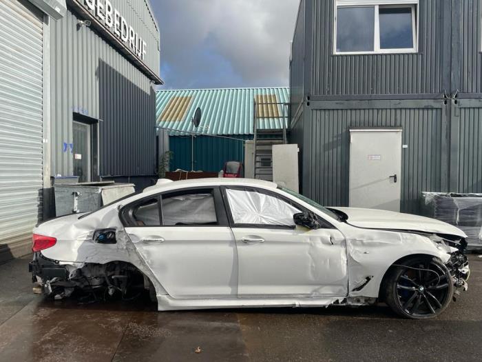 BMW 5 serie 530d xDrive 3.0 TwinPower Turbo 24V Sloopvoertuig (2017, Wit)