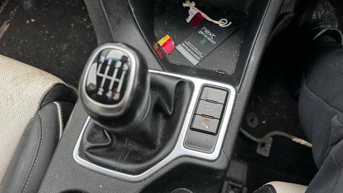 Kia Sportage 1.6 T-GDI 16V 4x2 Sloopvoertuig (2021, Licht, Zilver, Blauw)