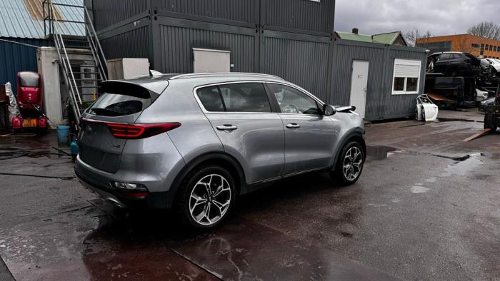 Kia Sportage 1.6 T-GDI 16V 4x2 Sloopvoertuig (2021, Licht, Zilver, Blauw)