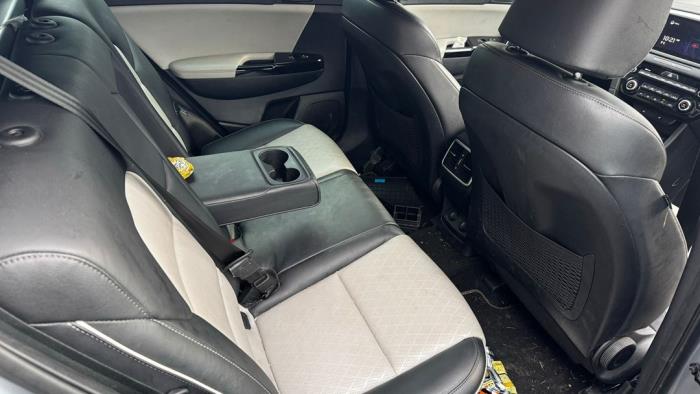 Kia Sportage 1.6 T-GDI 16V 4x2 Sloopvoertuig (2021, Licht, Zilver, Blauw)